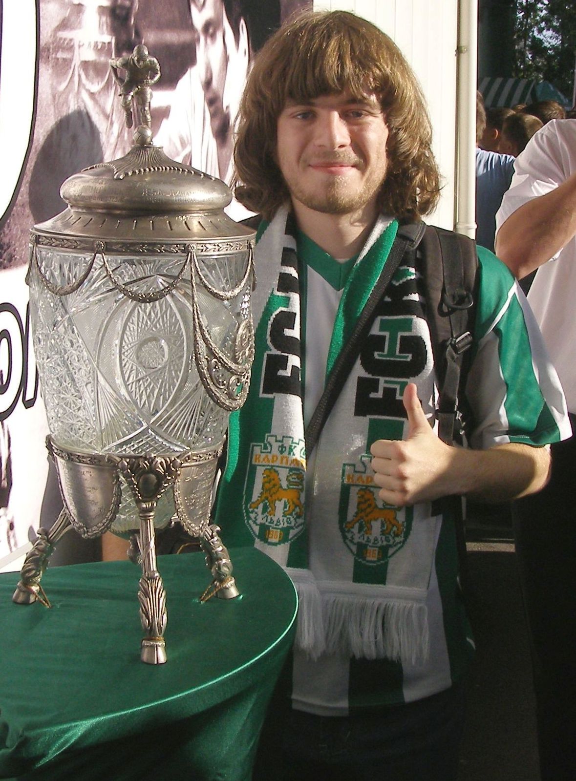 Benutzer Friend mit dem UdSSR-Pokal.jpg