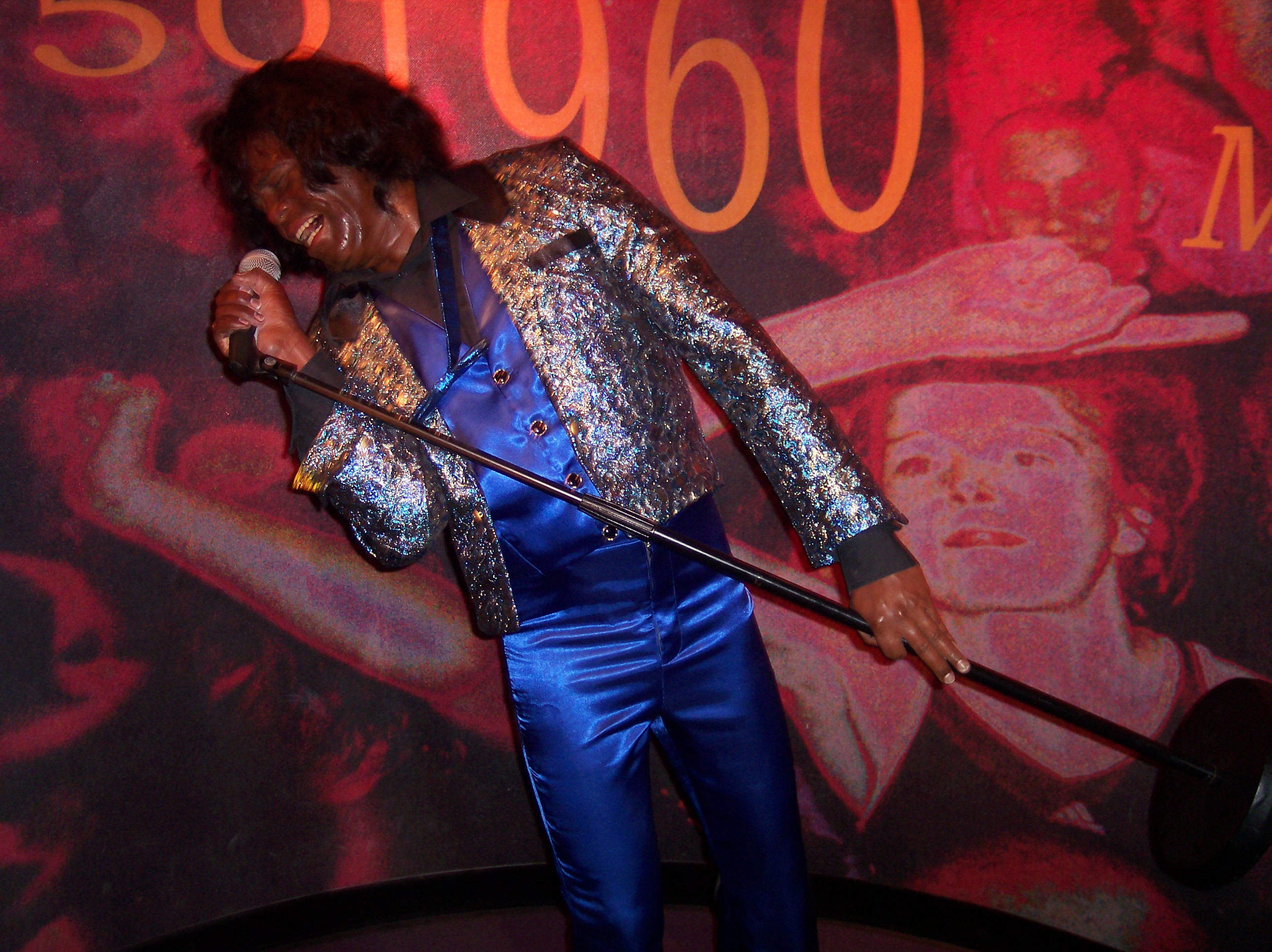 dario nature character humanoids man jamesbrown singer music artist performance waxmuseum puppet