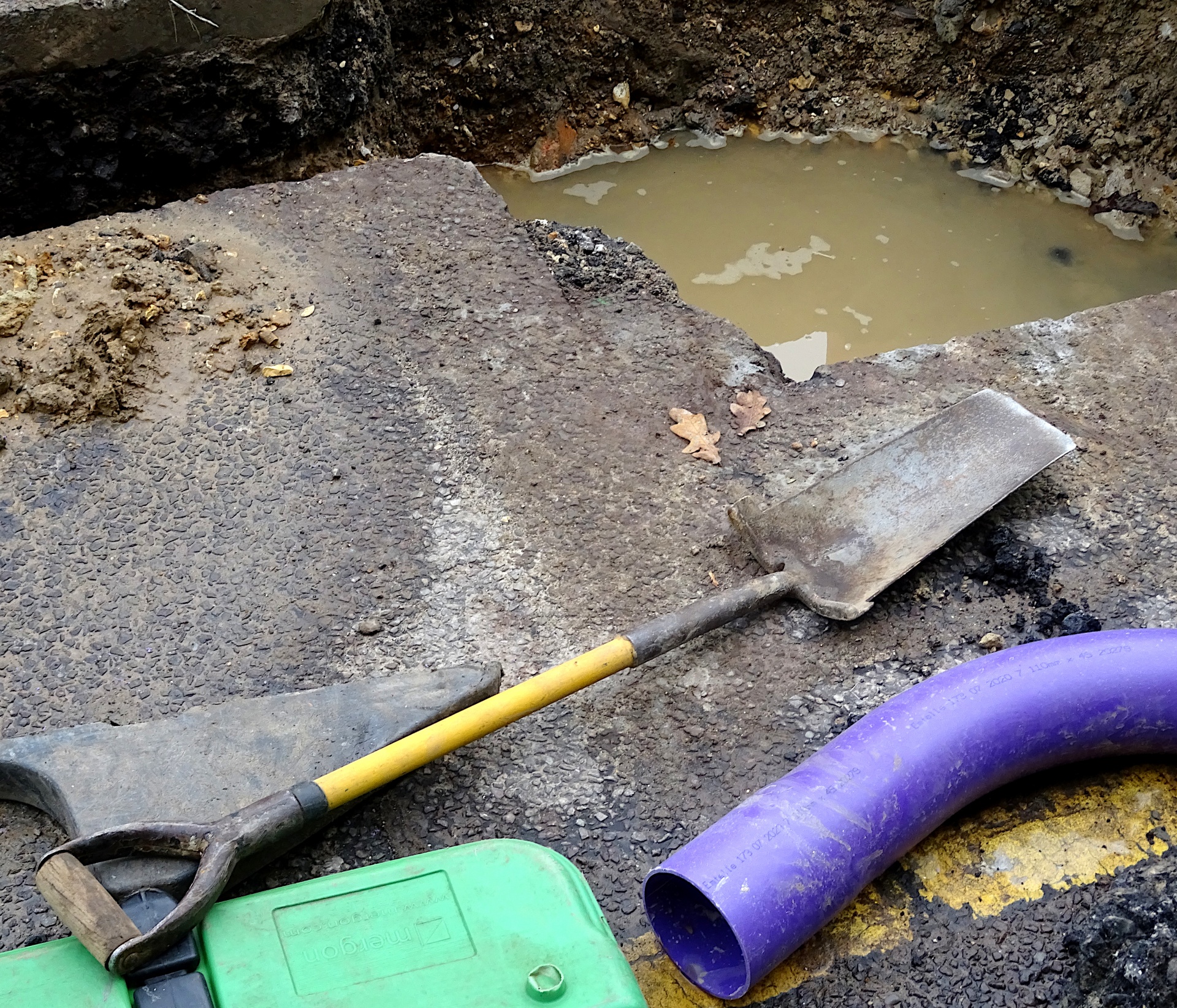 Construction Site Spade Free Stock Photo - Public Domain Pictures