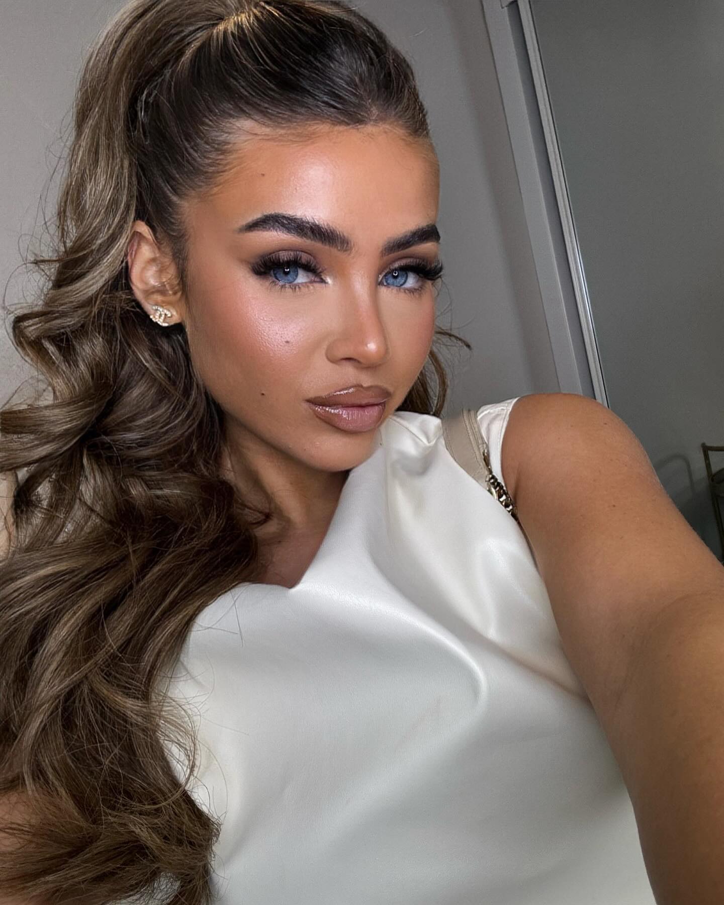 Chloe Elizabeth has lashed out at her Love Island All Stars ex