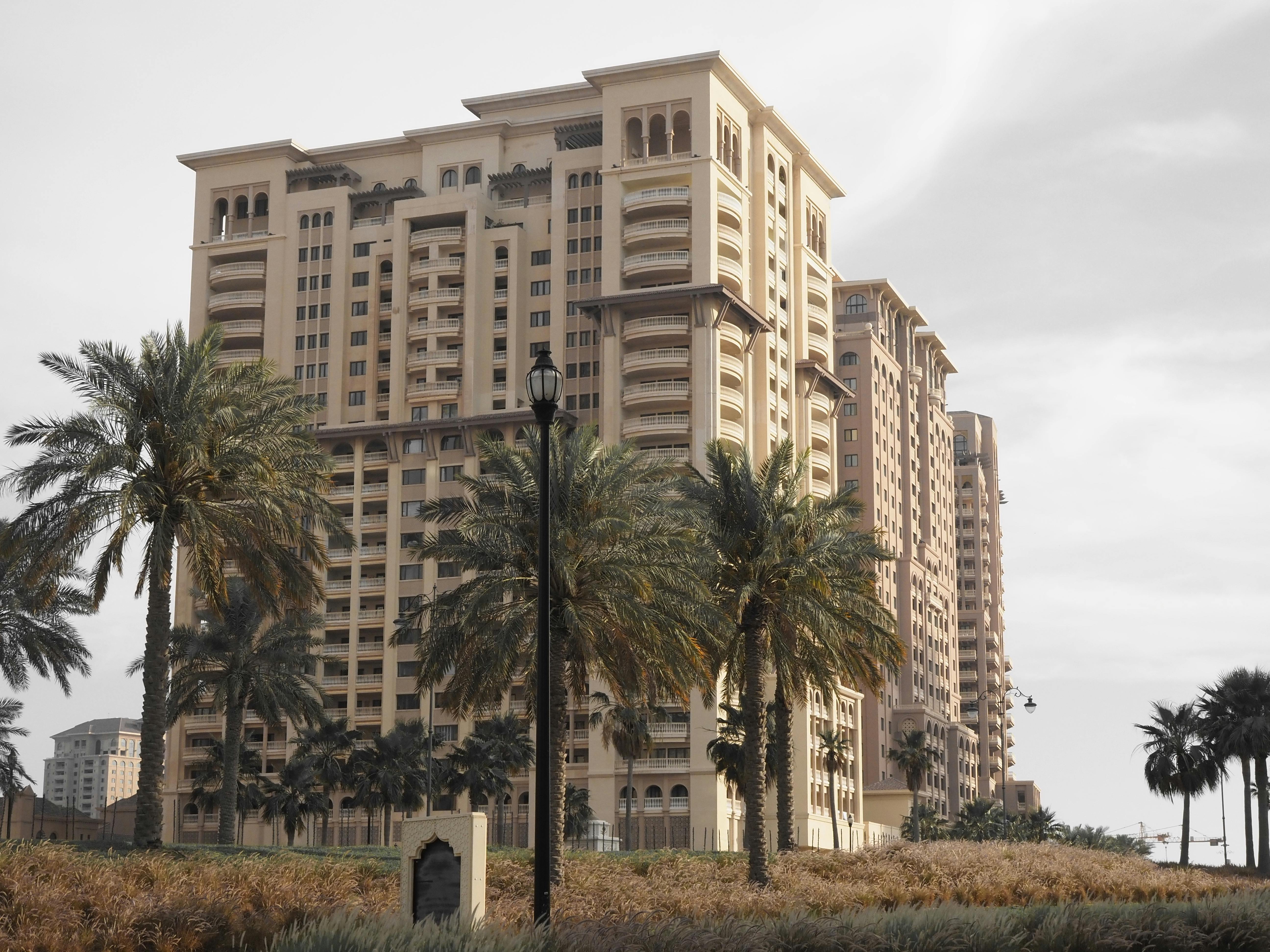 luxury high rise building in doha qatar