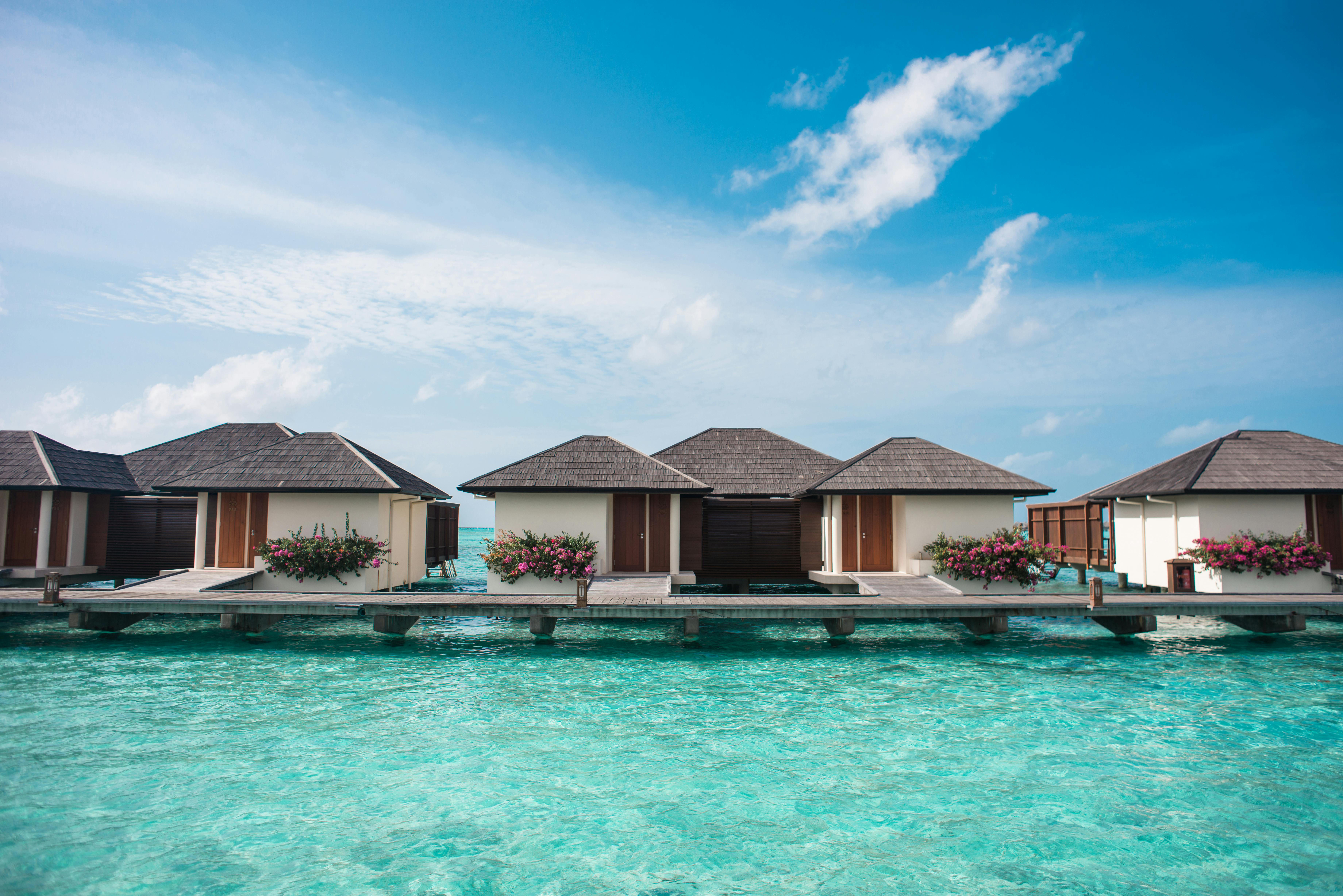 cottage houses on the beach