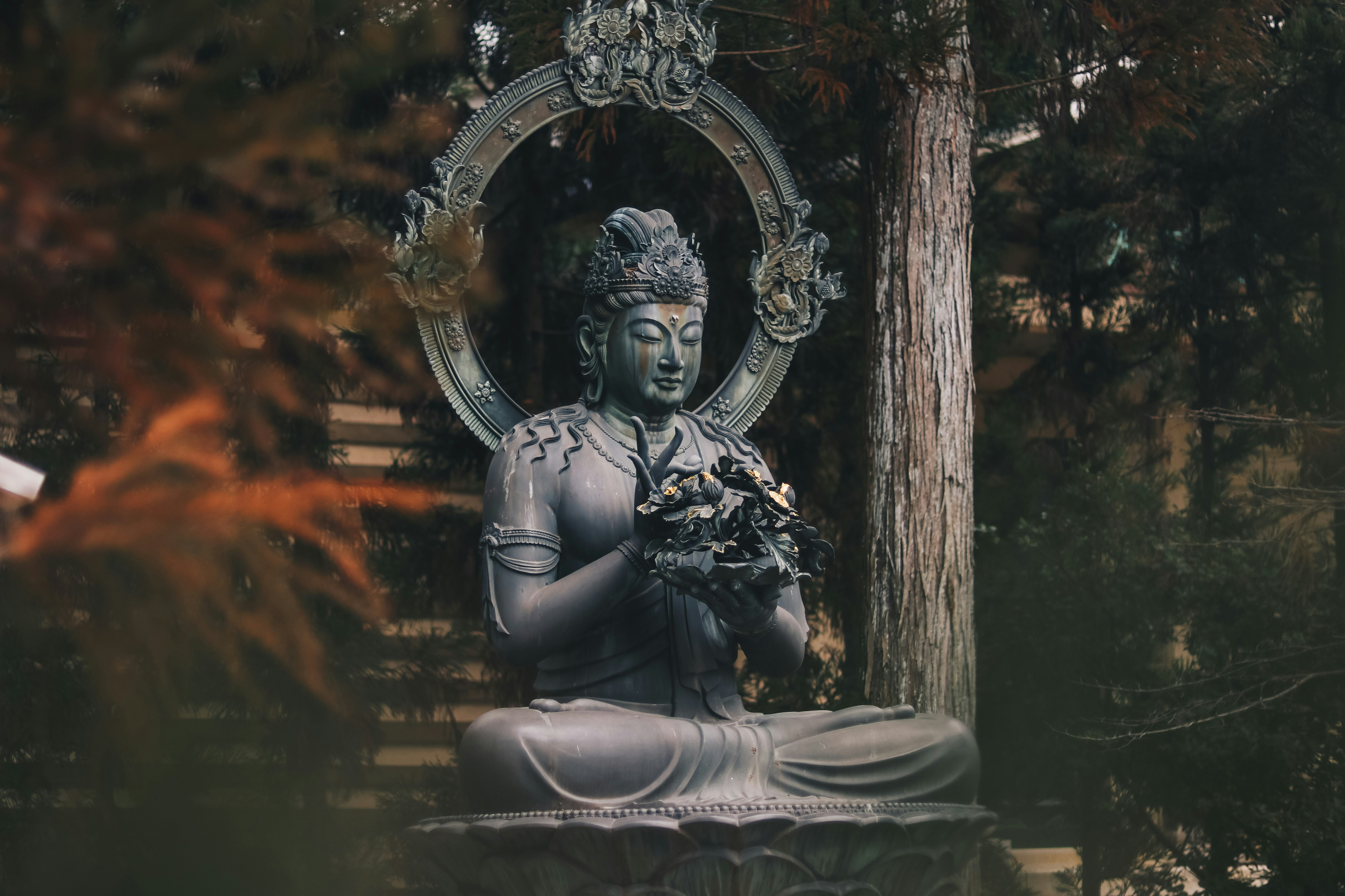 We got kicked out from this temple because it was already closed when we got there, but on our way to the exit we had a peaceful moment when we found this statue and some monks started chanting inside the building.