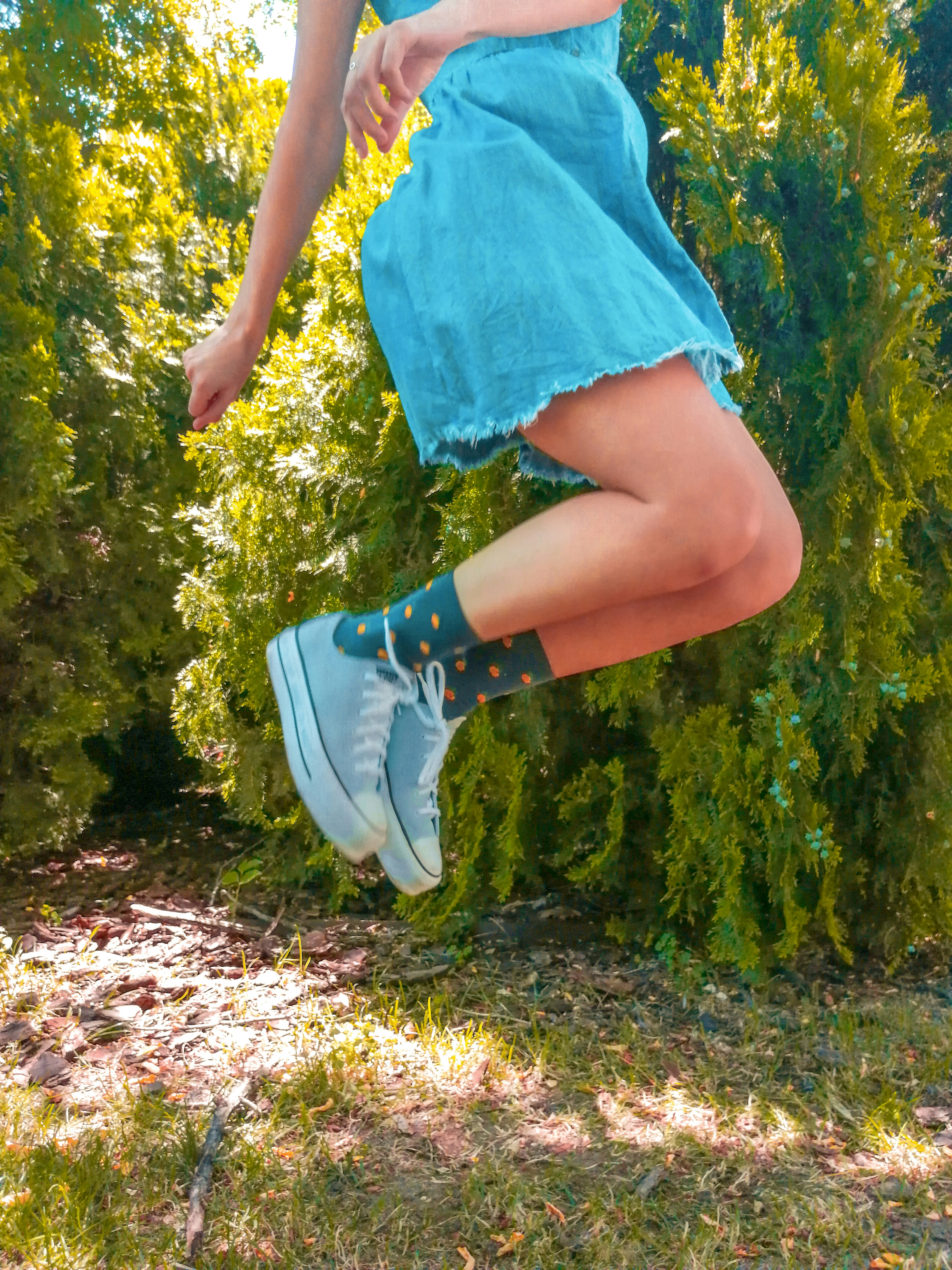 Happy feet jumping.