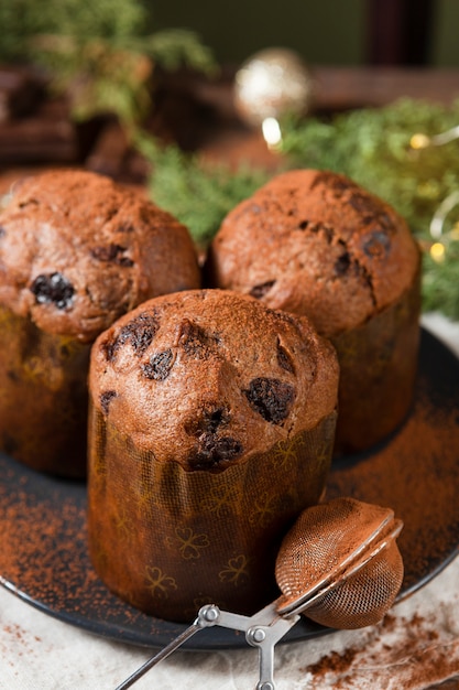 Free photo still life assortment of delicious panettone