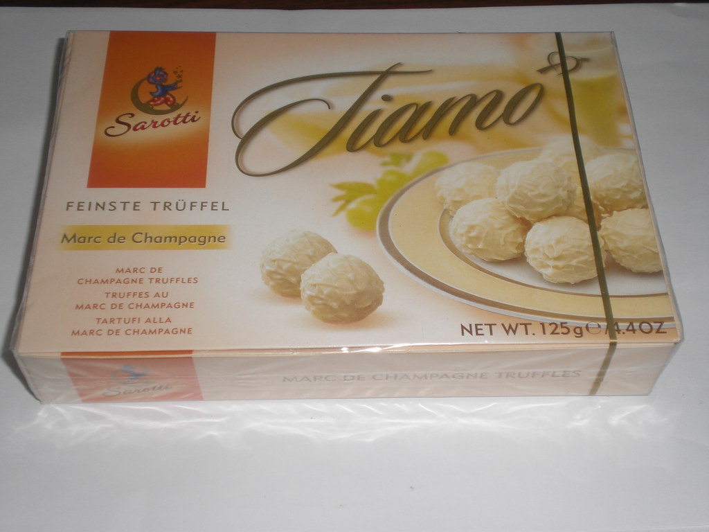 Sarotti Tiamo Marc de Champagne - White chocolate pralines f… - Flickr