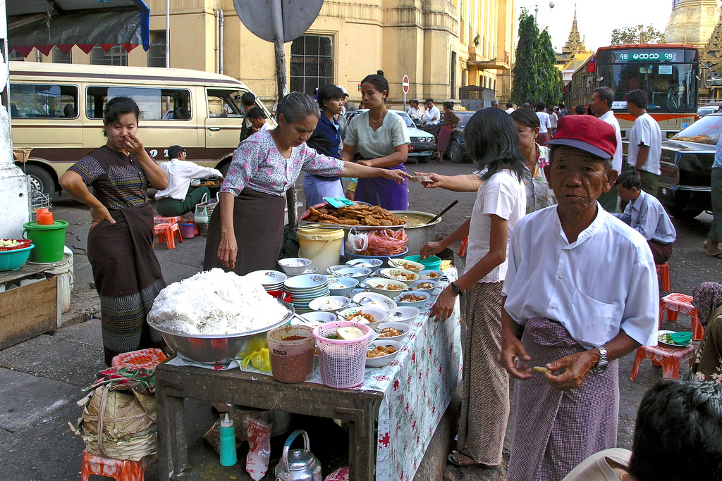 Myanmar - Yangon - Street Life - 5