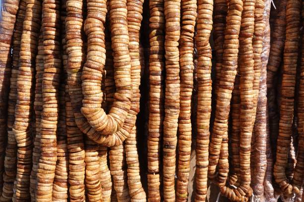 higos secos - truffes séchées fotografías e imágenes de stock